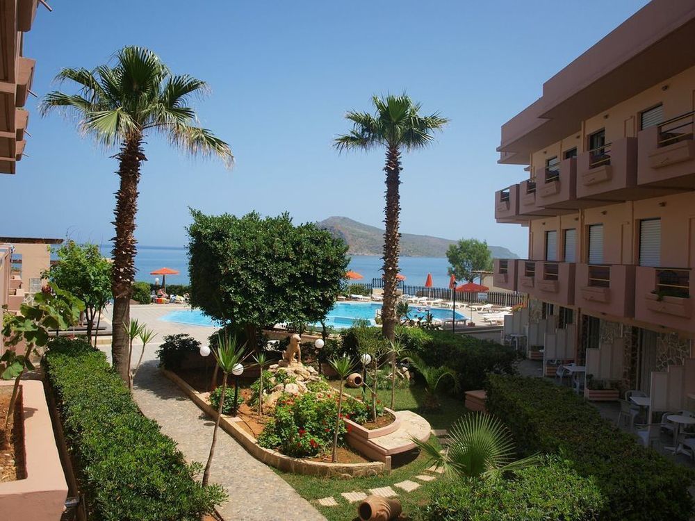 Hotel Haris On The Beach Agia Marina Exterior foto