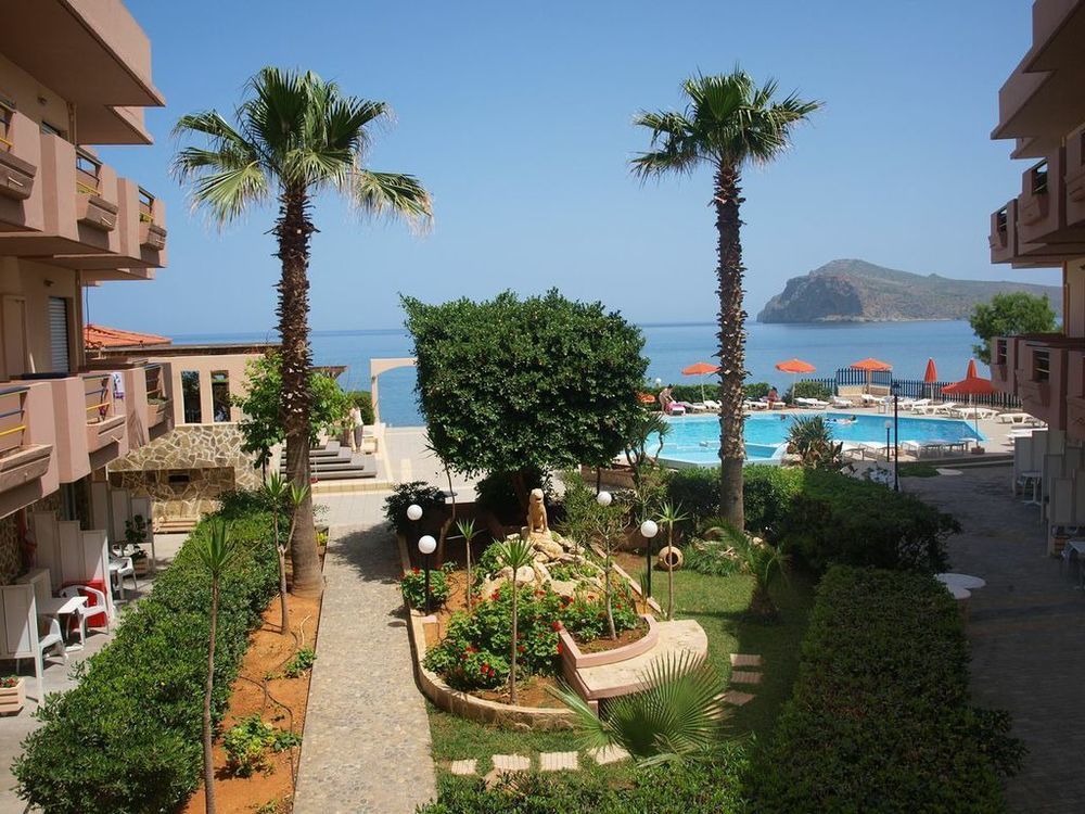 Hotel Haris On The Beach Agia Marina Exterior foto